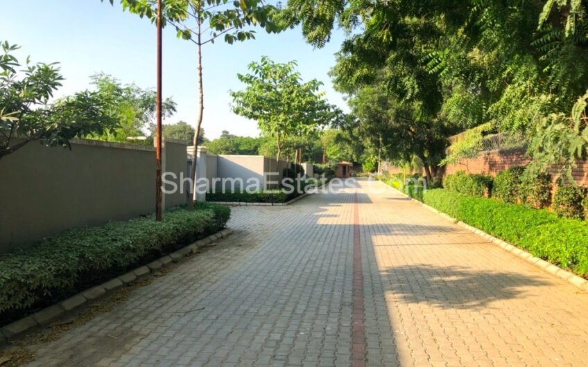 Farm Houses for Sale in Pushpanjali Farms, New Delhi | 1 Acre – 5 Acres Farm Land in Bijwasan / Samalka / Kapashera Estate Delhi
