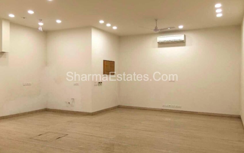 3 BHK Residential Apartment for Rent in Malcha Marg Chanakyapuri New Delhi | Property on Ground Floor in Diplomatic Area
