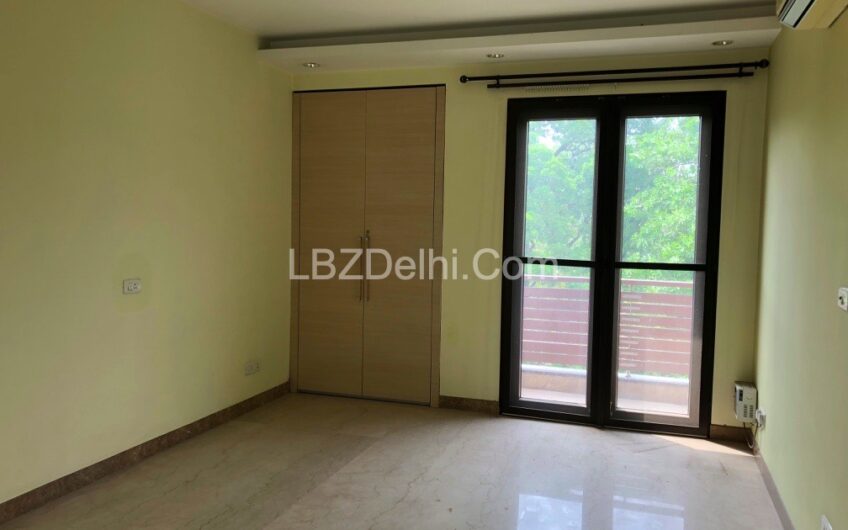3 BHK Residential Apartment for Sale Golf Links Lutyens Delhi area | Luxurious Flat on Second Floor with Terrace
