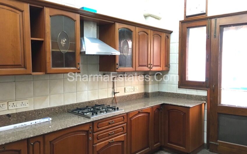 Residential Builder Apartment for Rent in Golf Links New Delhi | 4 BHK Luxury Apartment in Lutyen’s Delhi