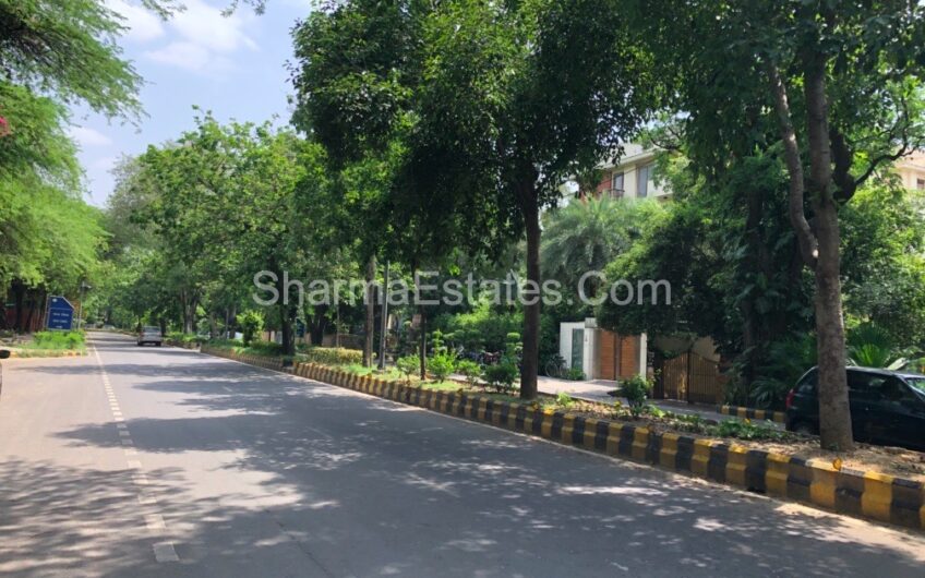 Independent House/ Villa For Rent in Golf Links, New Delhi | 7 BHK Residential Bungalow in Lutyen’s Delhi