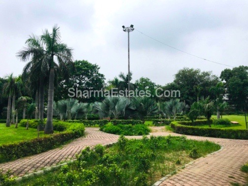7 BHK Independent House/ Villa For Rent in Sunder Nagar, Central Delhi | Zoo Facing Property in Lutyen’s Delhi