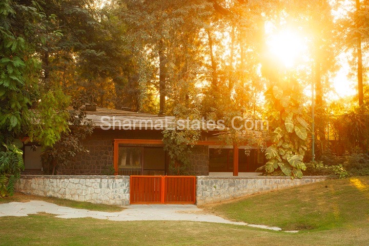 5 BHK 2.5 Acres Ultra Modern Farmhouse for Sale at Maulsari Avenue, Westend Greens Farms, Rangpuri, New Delhi